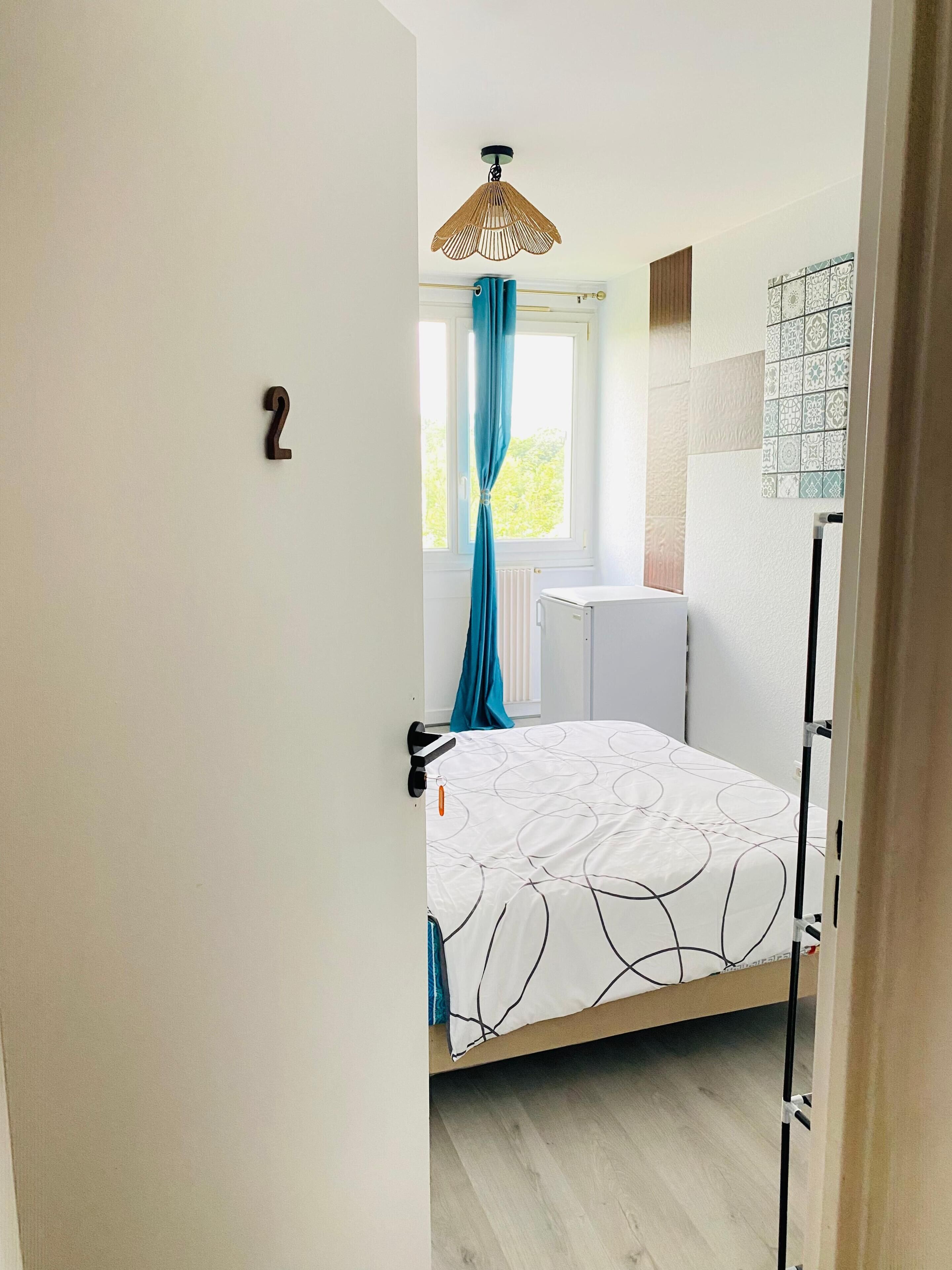 Comfort Room, Shared Bathroom