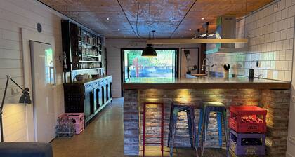 Maison Cactus - Heated pool, patio, and plancha grill