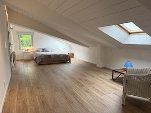 5 Schlafzimmer, Bügeleisen/Bügelbrett, WLAN, Bettwäsche