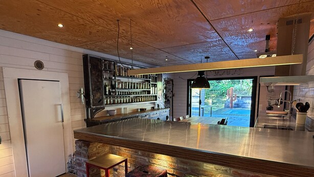 Bar (en el alojamiento)