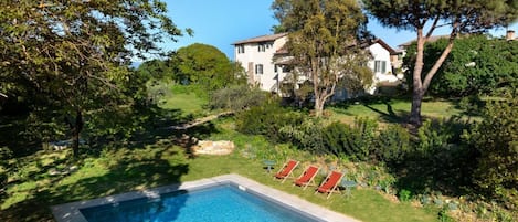 Piscina all'aperto