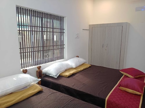 Rayar Residency