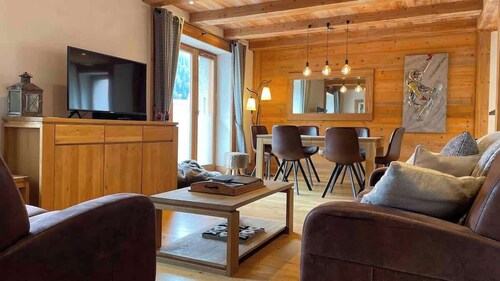 One Le Savoy - 6 px - Ski Lifts & Village Life