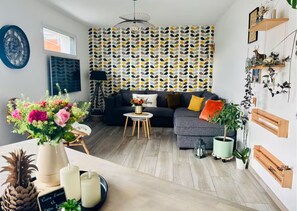 Living area - House near La Rochelle & the beaches (Clavette)