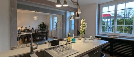 Fridge, microwave, dishwasher
