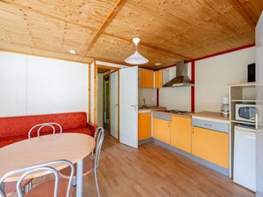 Private kitchen - Cozy chalet, pets welcome - 4 guests (Lamonzie-Montastruc)