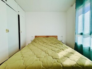 Free WiFi - Central apartment in Roses - 4 guests (Roses)