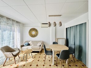 TV - Central apartment in Roses - 4 guests (Roses)
