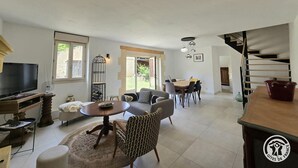Living area - House in Périgord, parking, pets allowed - 4 guests (Campagne)