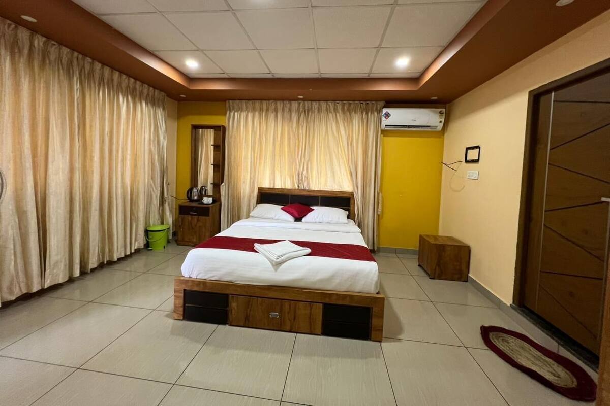 Habitación Deluxe doble, balcón, vistas a la montaña | Escritorio y wifi gratis