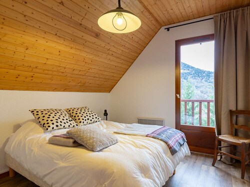 Spacious house, garden, mountain view - 10 guests