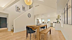 Unclassified image, 5 of 39, button - Comfortable Family Stay 2BR + Den Minutes from Niagara Falls | Parking | Sleeps 4 (St. Catharines)