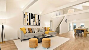 Unclassified image, 3 of 39, button - Comfortable Family Stay 2BR + Den Minutes from Niagara Falls | Parking | Sleeps 4 (St. Catharines)