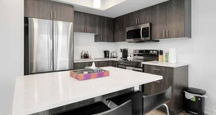 Family Friendly Waterfront 3BR House Sleeps 8
