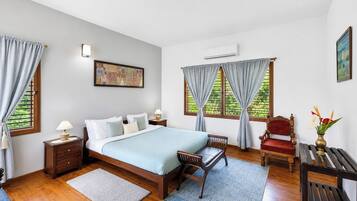 Villa Deluxe | Tabla de planchar con plancha y wifi gratis