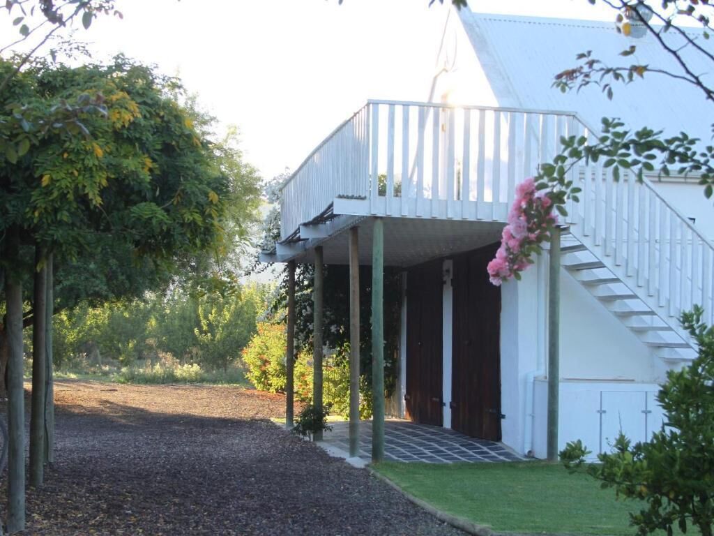 Comfort Loft, Balcony, Courtyard View | Property grounds