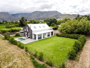 Exterior - The Barn on 62 (Montagu)