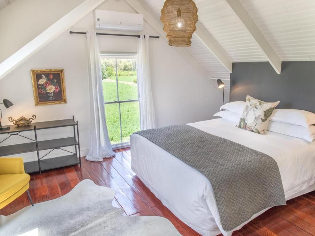 In-room safe, iron/ironing board, free WiFi