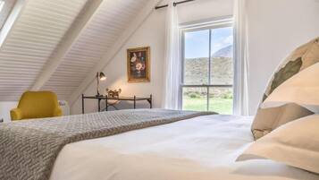In-room safe, iron/ironing board, free WiFi