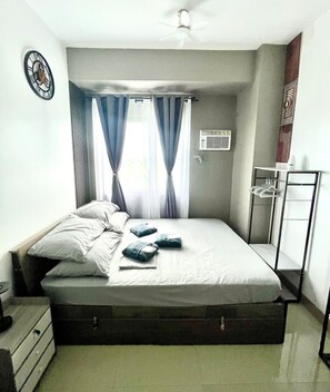Comfort Studio, 1 Queen Bed with Sofa bed, Kitchenette | Individually decorated, individually furnished, desk, laptop workspace - Your Perfect Dasmarinas Getaway (Dasmarinas)