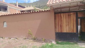 Exterior - Superb 3-bedroom house in Cusco perfect for your getaway (La Paccha)