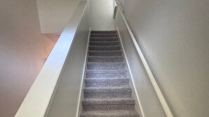 Unclassified image, 3 of 9, button - Modern South Austin Townhome 2BR + Office Private Backyard (Austin)