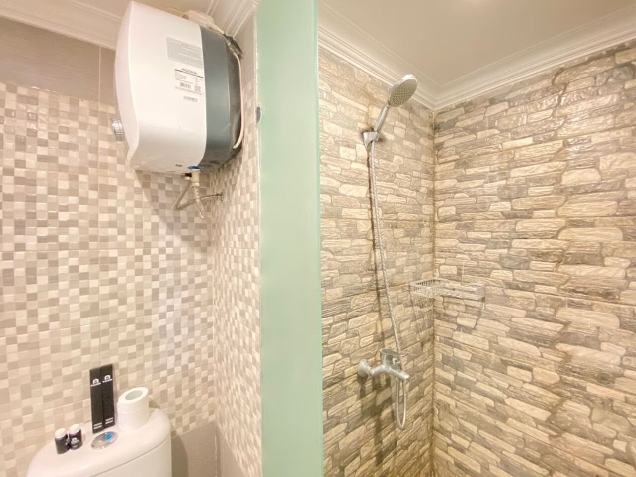 Towels, soap, toilet paper