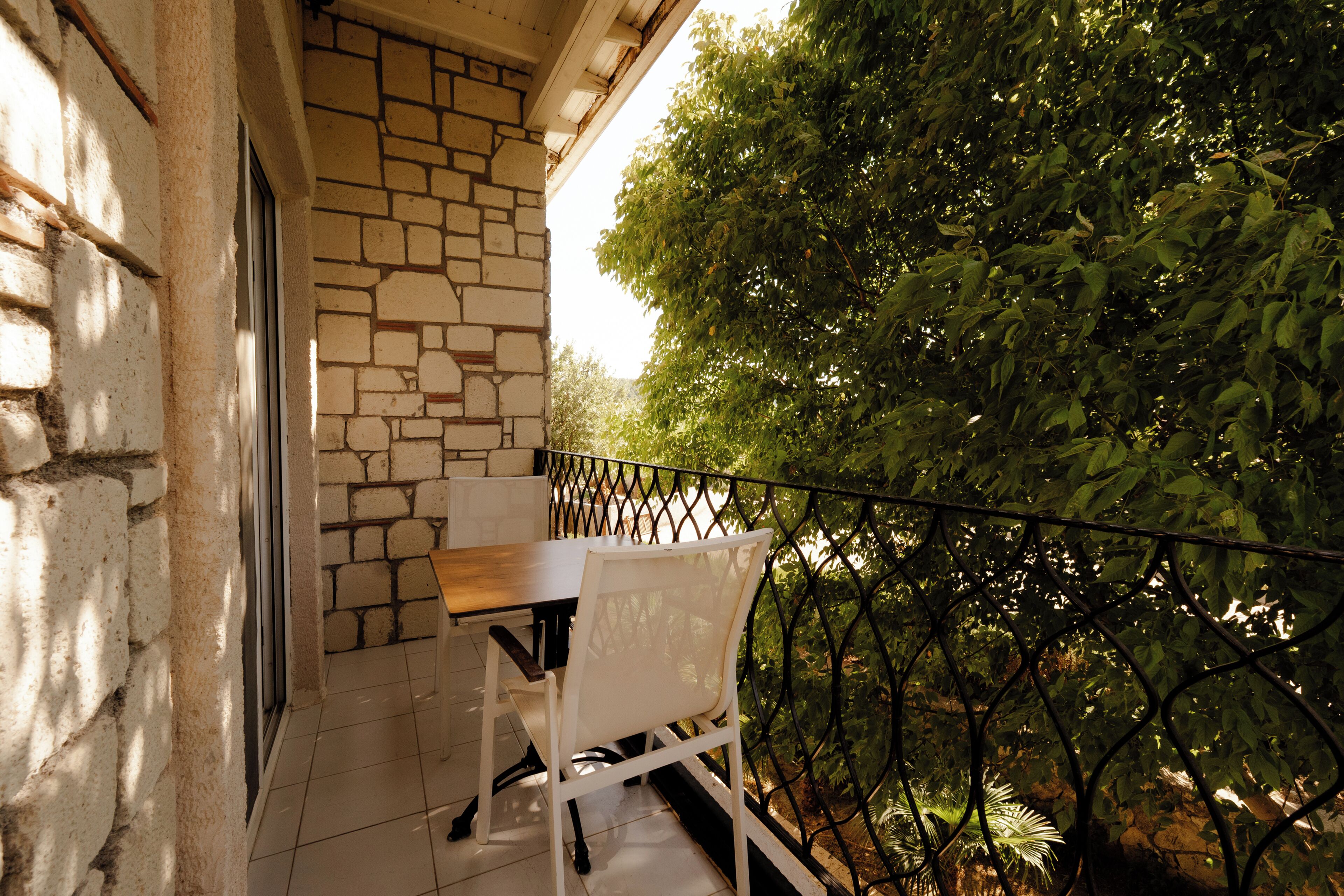 Standard-Doppelzimmer, Balkon, Gartenblick | Terrasse/Patio
