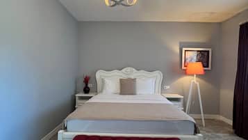 Deluxe Double Room, Balcony, Mountain View