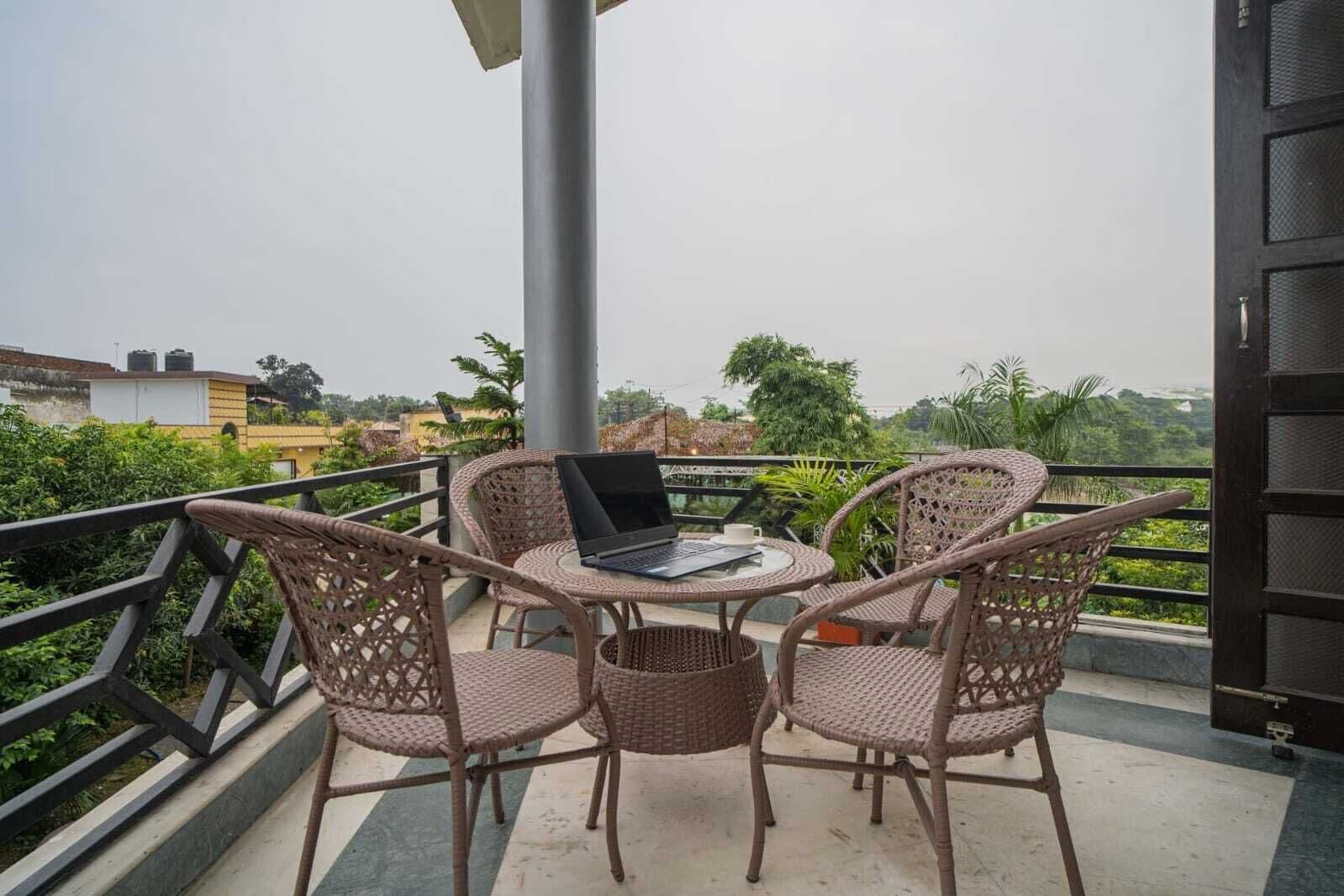 Khu ẩm thực ngoài trời