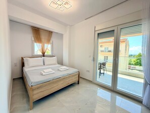 Comfort Apartment, Balcony, City View | Free WiFi - Adriana Suites Nea Kallikratia (Kallikrateia)