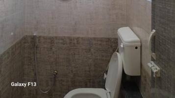 Shower, towels, soap, shampoo