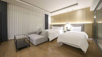 Twin Room | In-room safe, blackout drapes, soundproofing, free WiFi