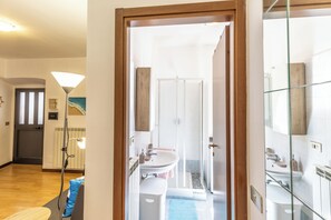 Apartment | Bathroom - La Casetta di Biancaneve (Giussano)