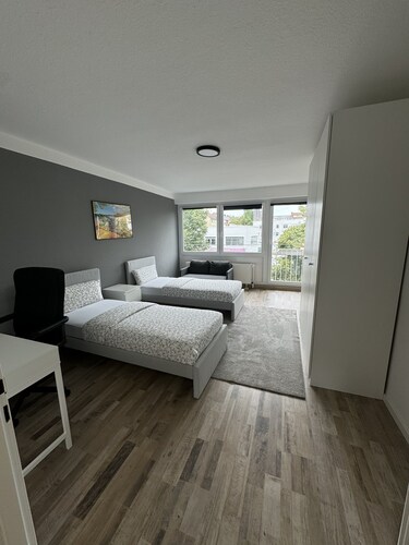 Completely Renovated 3-Room Shared Apartment | 6 People | Offenbach
