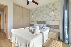 Iron/ironing board, travel cot, WiFi, bed sheets
