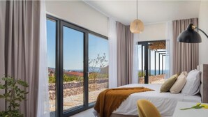 4 habitaciones, tabla de planchar con plancha, wifi y ropa de cama 