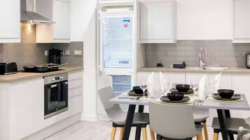 Apartment, 1 Bedroom | Interior