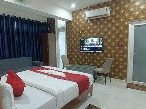 Deluxe Double Room - Hotel S.S Residency (Patna)