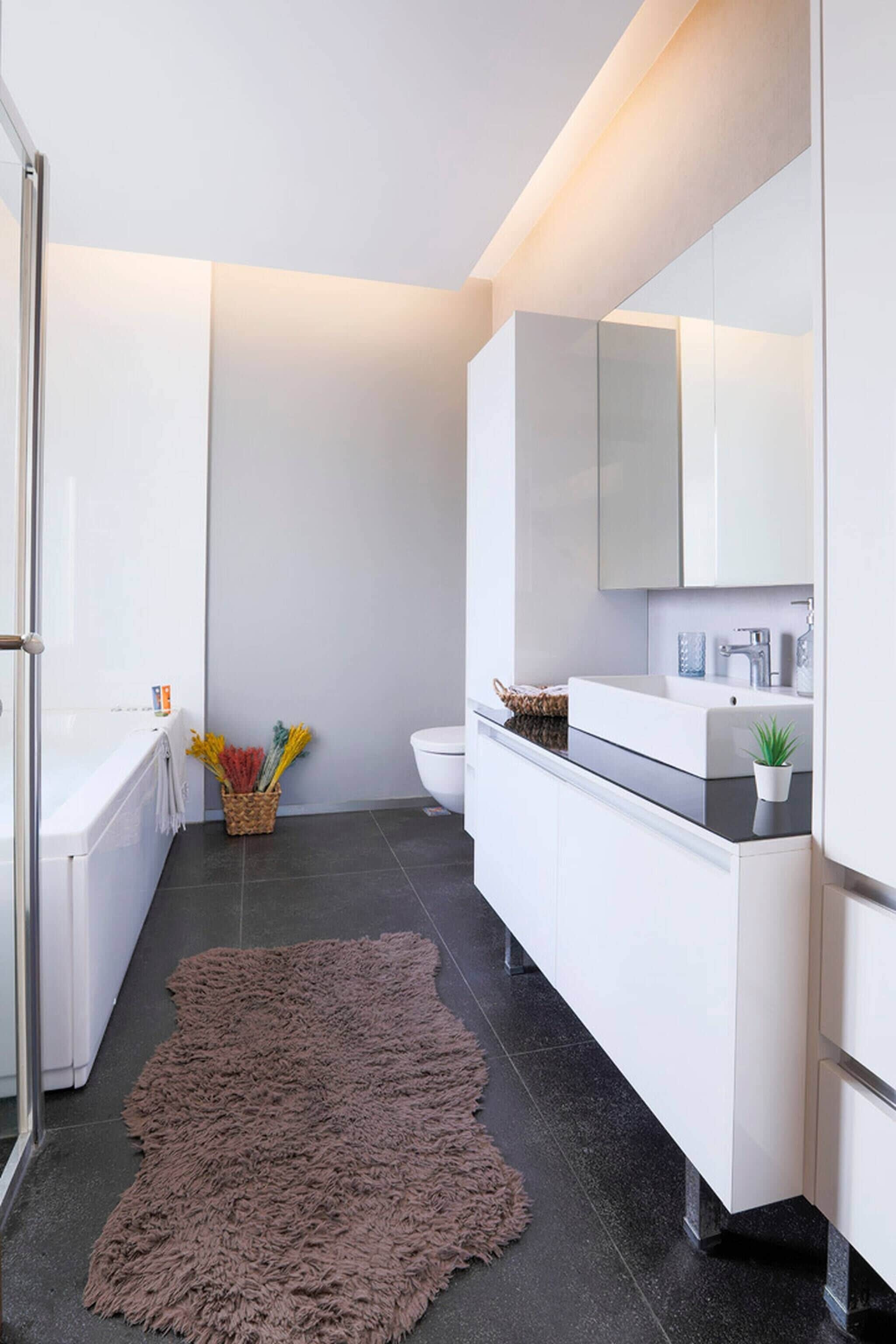 Villa, 5 Bedrooms, Smoking, Private Pool | Bathroom