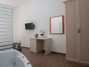 Deluxe-Doppelzimmer, Balkon | Innenbereich