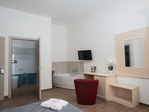 Quadrupla Superior, balcone | Wi-Fi gratuito
