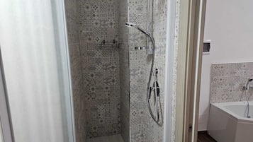 Deluxe-Doppelzimmer, Balkon | Badezimmer