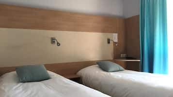 Petite Chambre, Lits Séparés | Wi-Fi gratis dan seprai linen