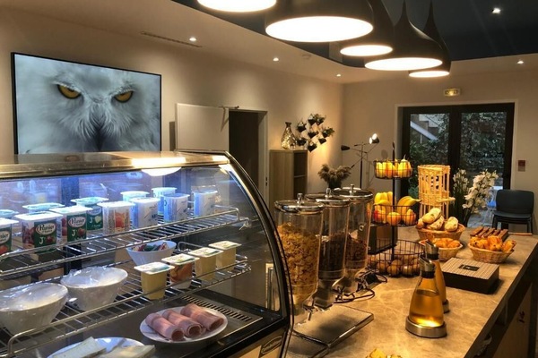Petite Chambre, Lits Séparés | Dining
