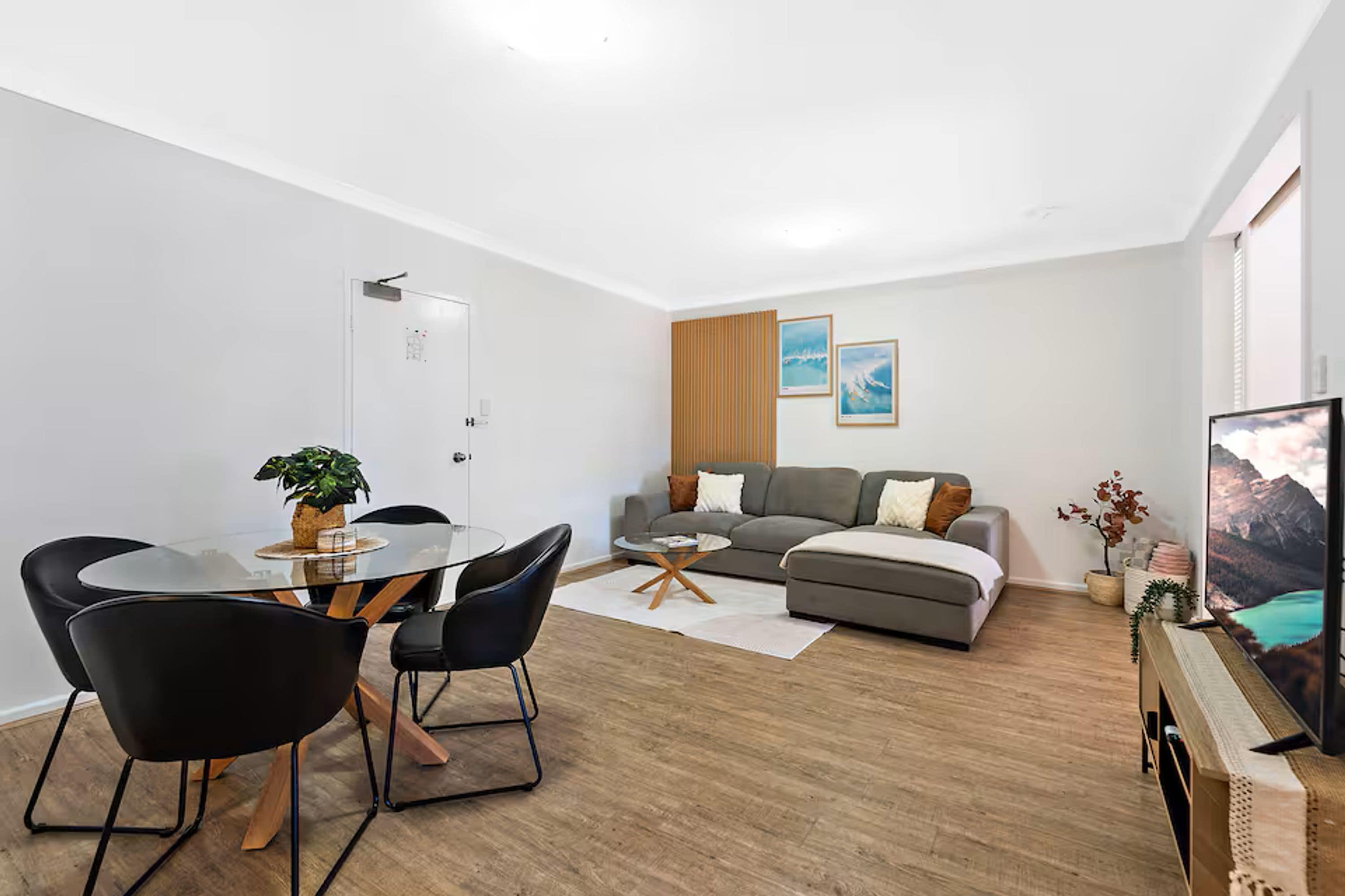 2 bedrooms