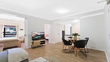 2 bedrooms