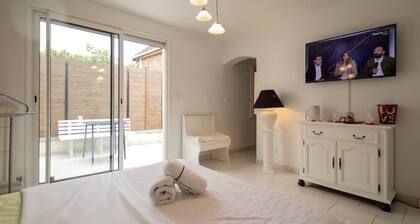 Maison Avec Parking et Terrasse Option spa
