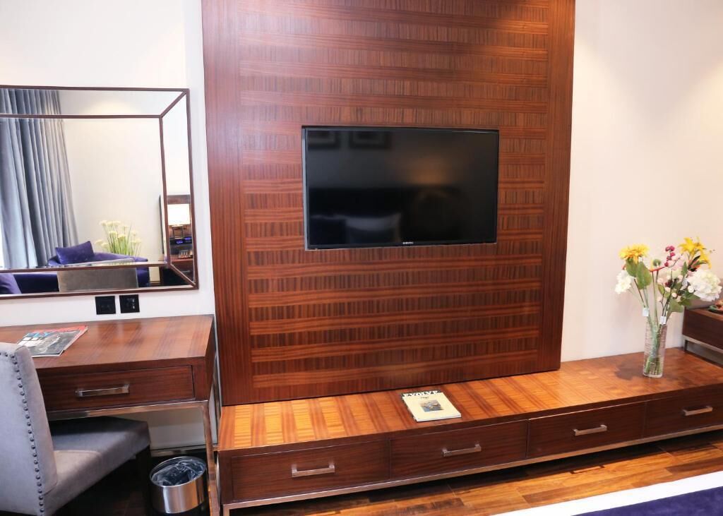 Deluxe Double Room, City View | Interior