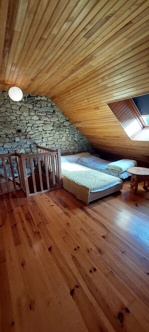 Room - Vrbo Property (Serverette)